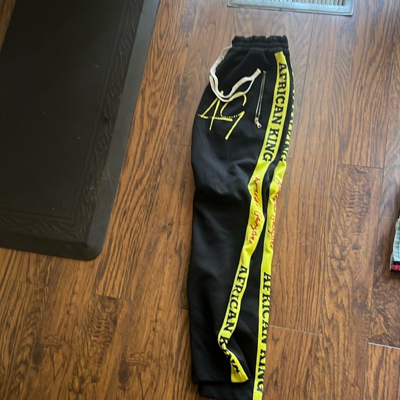 Sweats - Picture 1 of 6